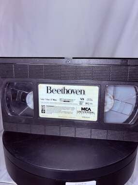 Beethoven (1992) MCA Universal Home Video VHS Tape
